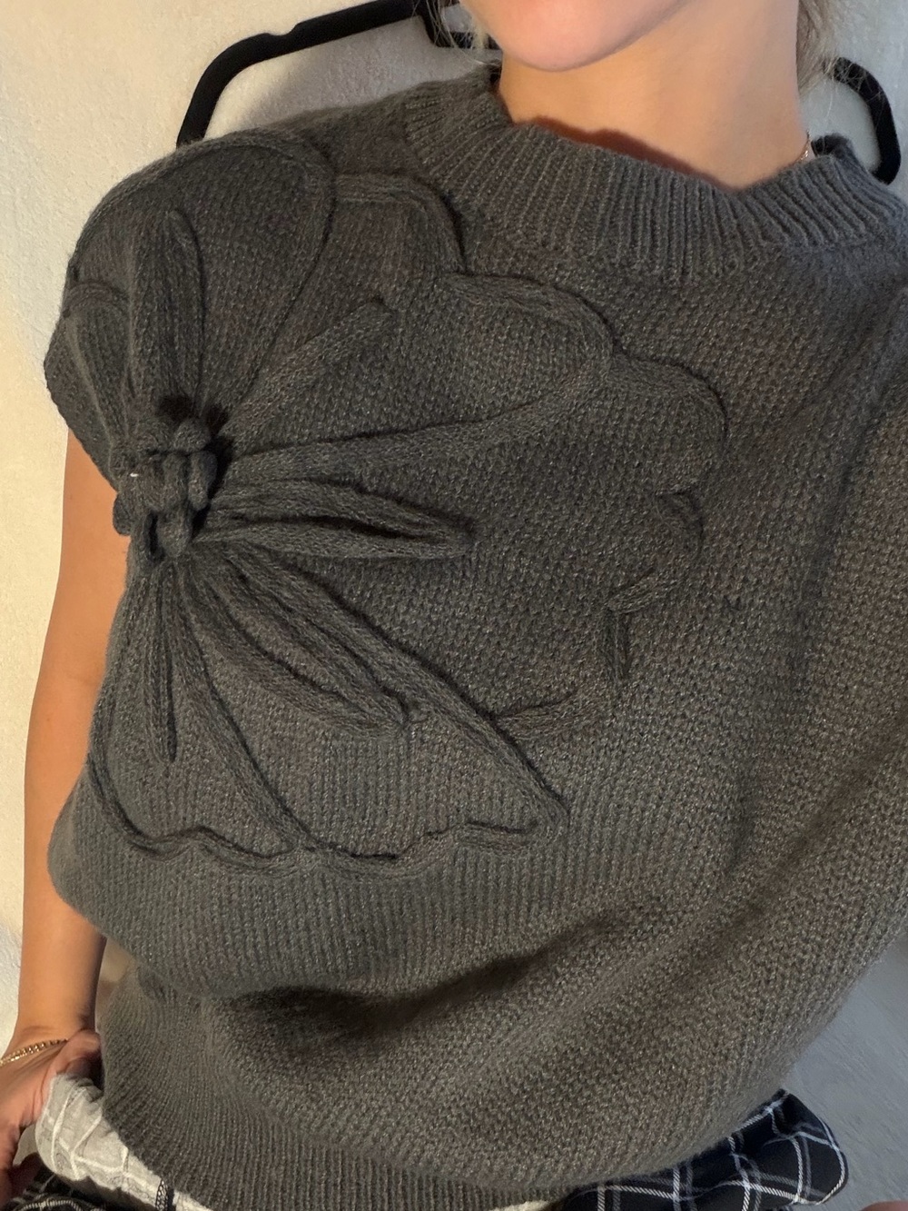 Charcoal Gray Floral Knit Short-Sleeve Sweater